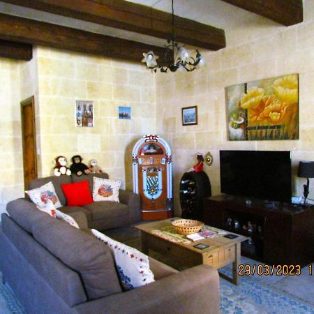 Ta Gorg Bed & Breakfast Qala Exterior photo