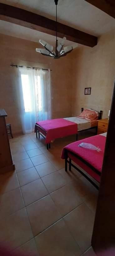 Ta Gorg Bed & Breakfast Qala Exterior photo